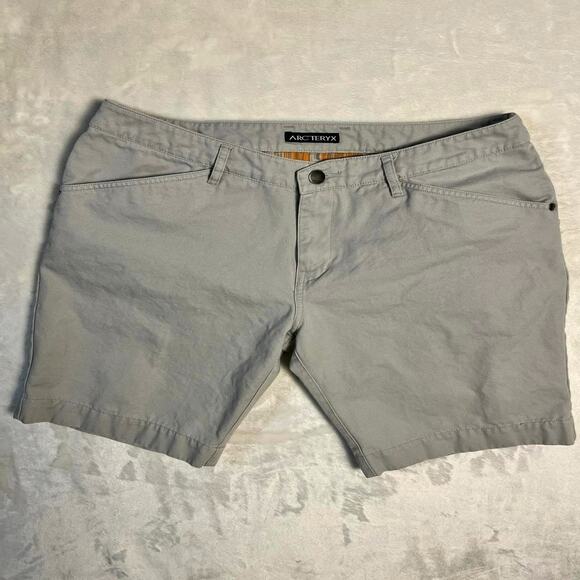 Arc'teryx Tech Chino Shorts Women's 10 Gray Athleisure Gorpcore Camp Hike Field - Picture 1 of 9